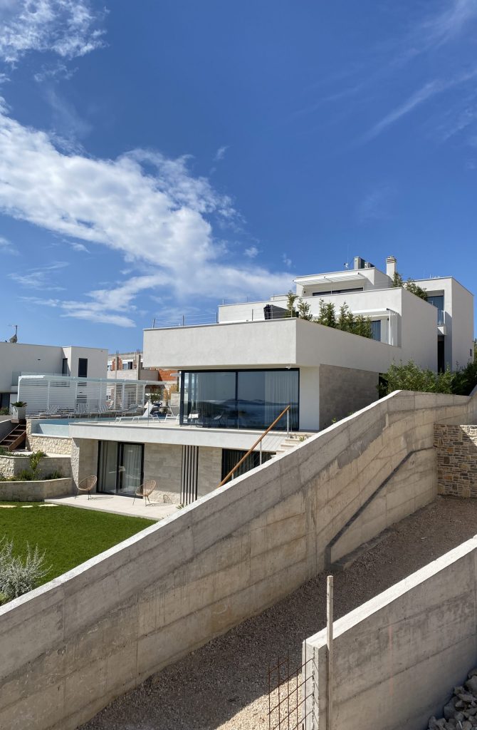 Luksuzna vila s bazenom